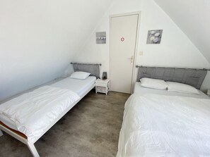 2 bedrooms, iron/ironing board - PORT BAGHEU - Holiday rental near the beach of Beaumer, Carnac - T62 (Carnac)