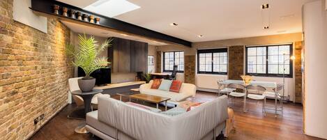 TV connectée, cheminée