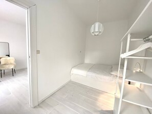 1 soveværelse, strygejern/strygebræt, internetforbindelse, sengetøj