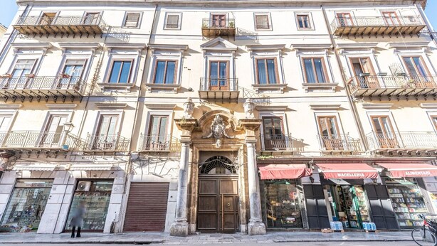 Unclassified image, 1 of 16, button - THE ROOTS (VACATION HOME) (Palermo)
