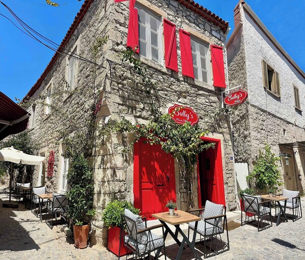 Façana frontal de l'allotjament