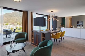 Ropa de cama hipoalergénica, decoración personalizada y wifi gratis 