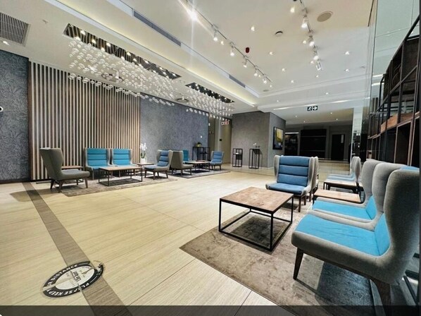 Interior - Luxury Apartment in Sandton Skye Hotel Suites (Sandton)