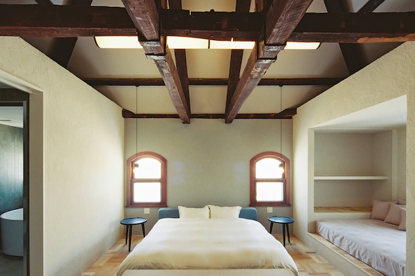 1 habitación y ropa de cama hipoalergénica