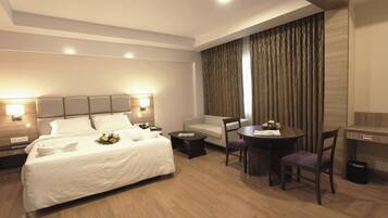 Citrus Room | 1 bedroom, premium bedding, in-room safe, desk