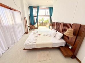 Superior Double Room | Premium bedding, individually decorated, desk, laptop workspace - Ocean Air Guesthouse & Villa (Weligama)