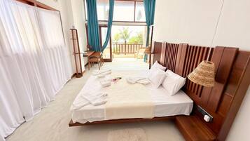 Superior Double Room | Premium bedding, individually decorated, desk, laptop workspace