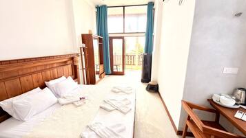 Superior Double Room | Premium bedding, individually decorated, desk, laptop workspace