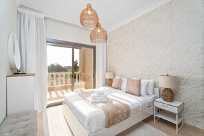 4 bedrooms, individually decorated, iron/ironing board, free WiFi - Nasma Holiday Homes - Al Hamra Village (Ras Al Khaimah)