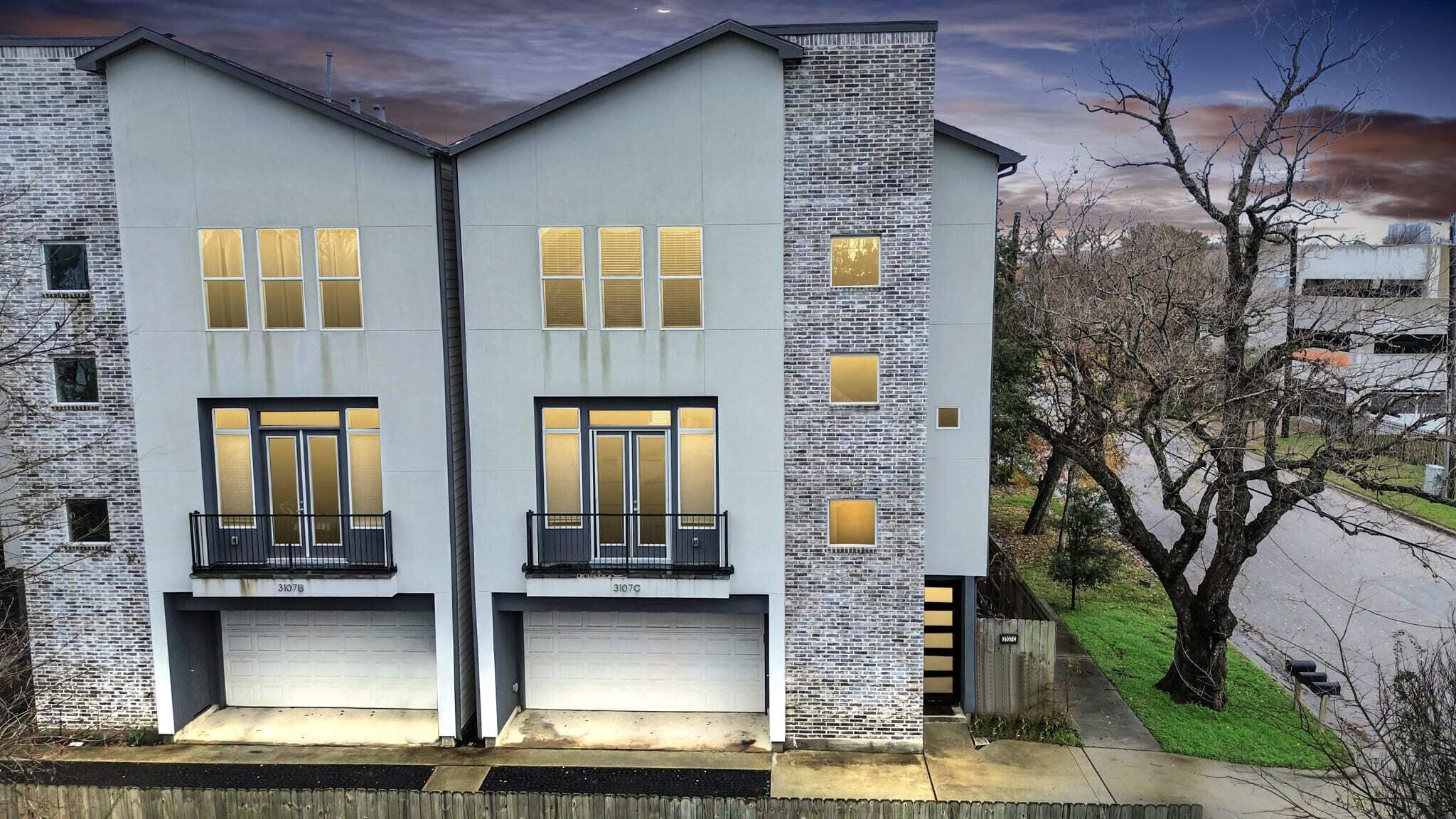 Cozy&Modern|3-Story|3Bdrm|Sleeps12|DowntownHOU