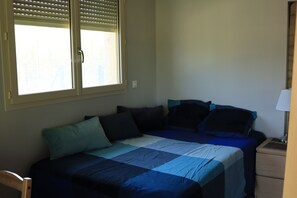 1 bedroom, free WiFi, bed sheets - Joli Gite au Calme sur Jardin Arboré.animaux de Compagnie Acceptés (Lablachère)