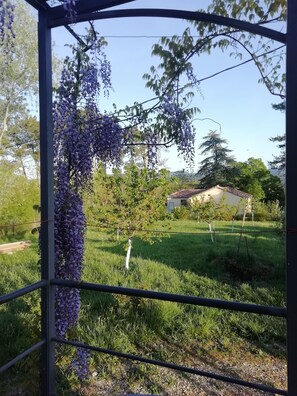 Property grounds - Joli Gite au Calme sur Jardin Arboré.animaux de Compagnie Acceptés (Lablachère)