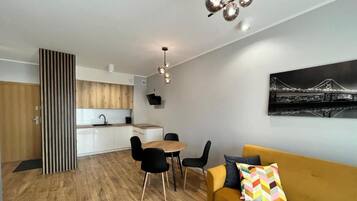 Apartment, 1 Schlafzimmer, Balkon | 1 Schlafzimmer, kostenloses WLAN