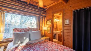 1 slaapkamer, een strijkplank/strijkijzer, wifi, beddengoed