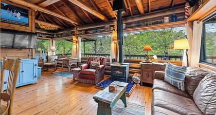 Peaceful Historic Cabin on Lake Lucerne, Fireplace