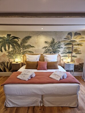 7 bedrooms, iron/ironing board, WiFi, bed sheets - Domaine de Charme à Honfleur / Service Hôtelier et Brunch (Honfleur)