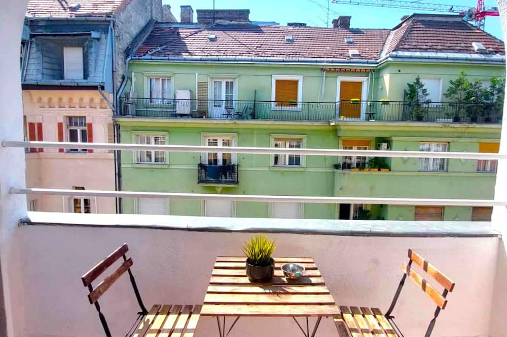 BlackSheep Budapest Smart Rooms
