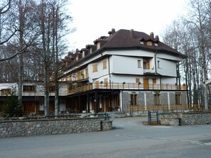 Front of property - Hotel Parco dei Faggi - Monte Amiata (Seggiano)
