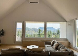 TV, fireplace, books, stereo - On The Rocks, Spa, Babyfoot, vue magnifique (Saint-Côme)