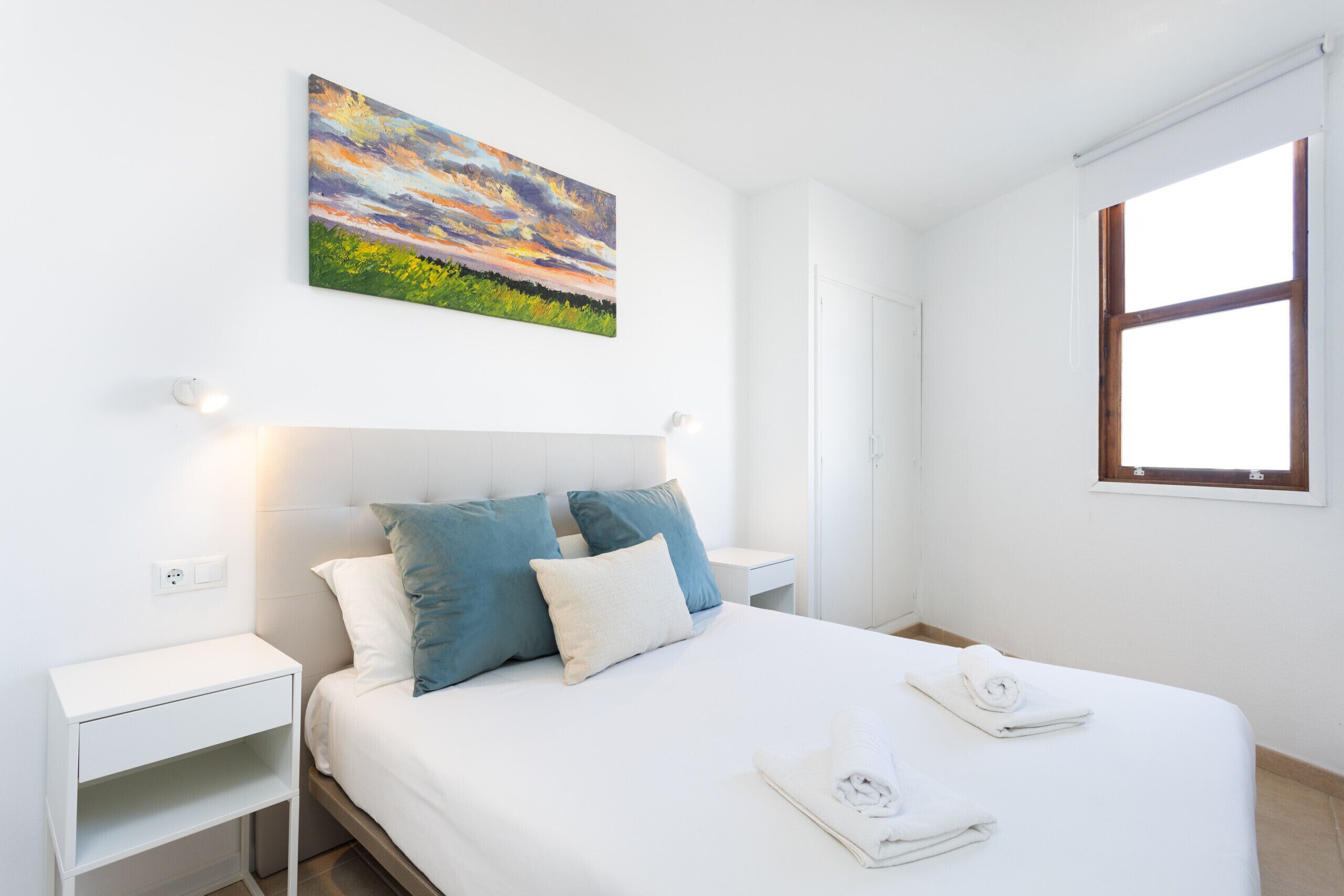 Fer et planche à repasser, Wi-Fi gratuit, draps fournis