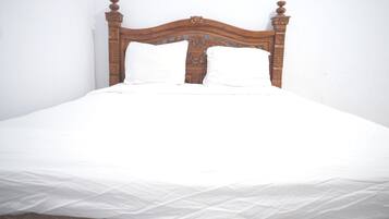 Deluxe Double Room | Bed sheets