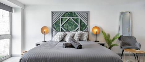 Apartment | 4 Schlafzimmer, kostenloses WLAN, Bettwäsche