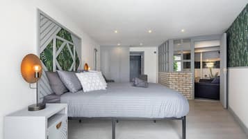 Apartment | 4 bedrooms, free WiFi, bed sheets
