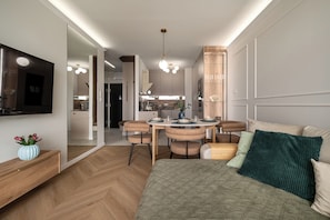 Apartment | Hypo-allergenic bedding, iron/ironing board, free WiFi - RentPlanet - Apartamenty Central Park (Wroclaw)