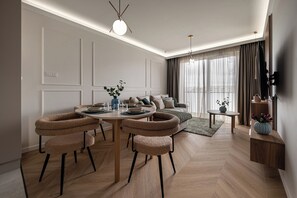 Apartment | Hypo-allergenic bedding, iron/ironing board, free WiFi - RentPlanet - Apartamenty Central Park (Wroclaw)