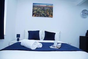 Apartamento | 1 dormitorio, tabla de planchar con plancha, wifi gratis y ropa de cama