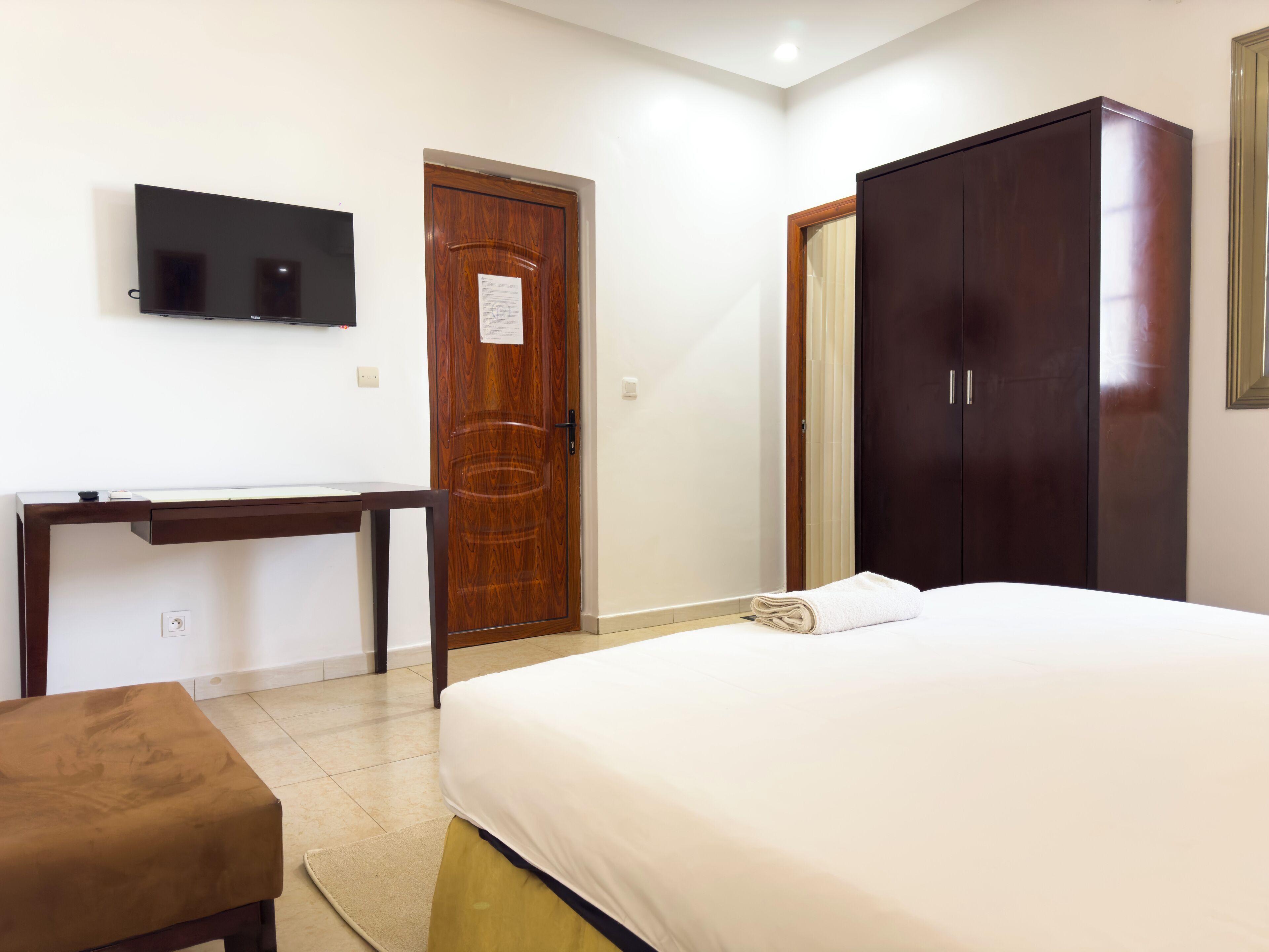 Double Room | In-room safe, individually decorated, individually furnished, desk