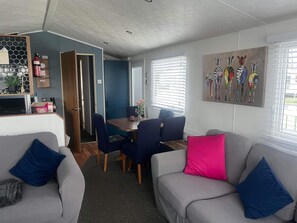 Interior - Luxury 3 bed Caravan at Manor Park Pets go Free (King's Lynn)