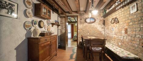 Deluxe Apartment | Private kitchen