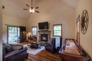 Smart TV, chimenea