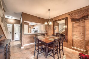 Condo, 2 Bedrooms | Private kitchen | Fridge, oven, stovetop, coffee/tea maker