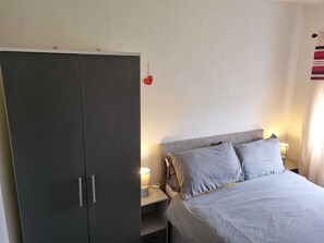 2 sovrum, strykjärn/strykbräda, gratis wi-fi och sängkläder