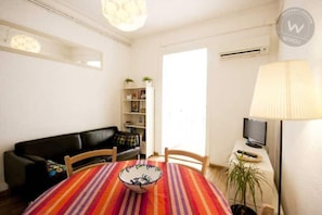 Living area - Penedès Hutb-009320 (Barcelona)