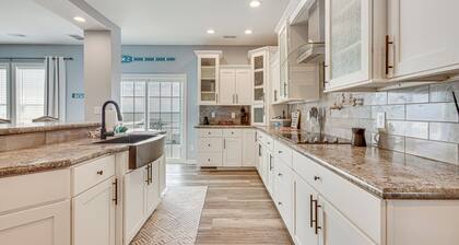 Private Beach & Deck: Bayfront Home in Hayes!