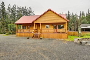 House (2 Bedrooms) | Interior - Soldotna Fishing Cabin ~ Half-mi to Kenai River! (Soldotna)
