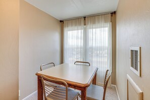 House (4 Bedrooms) | Interior - Remodeled Pioneer Home in Hurricane w/ Patio! (Hurricane)