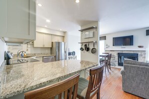 Apartment (1 Bedroom) | Bahagian dalam