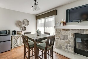 Apartment (1 Bedroom) | Interior