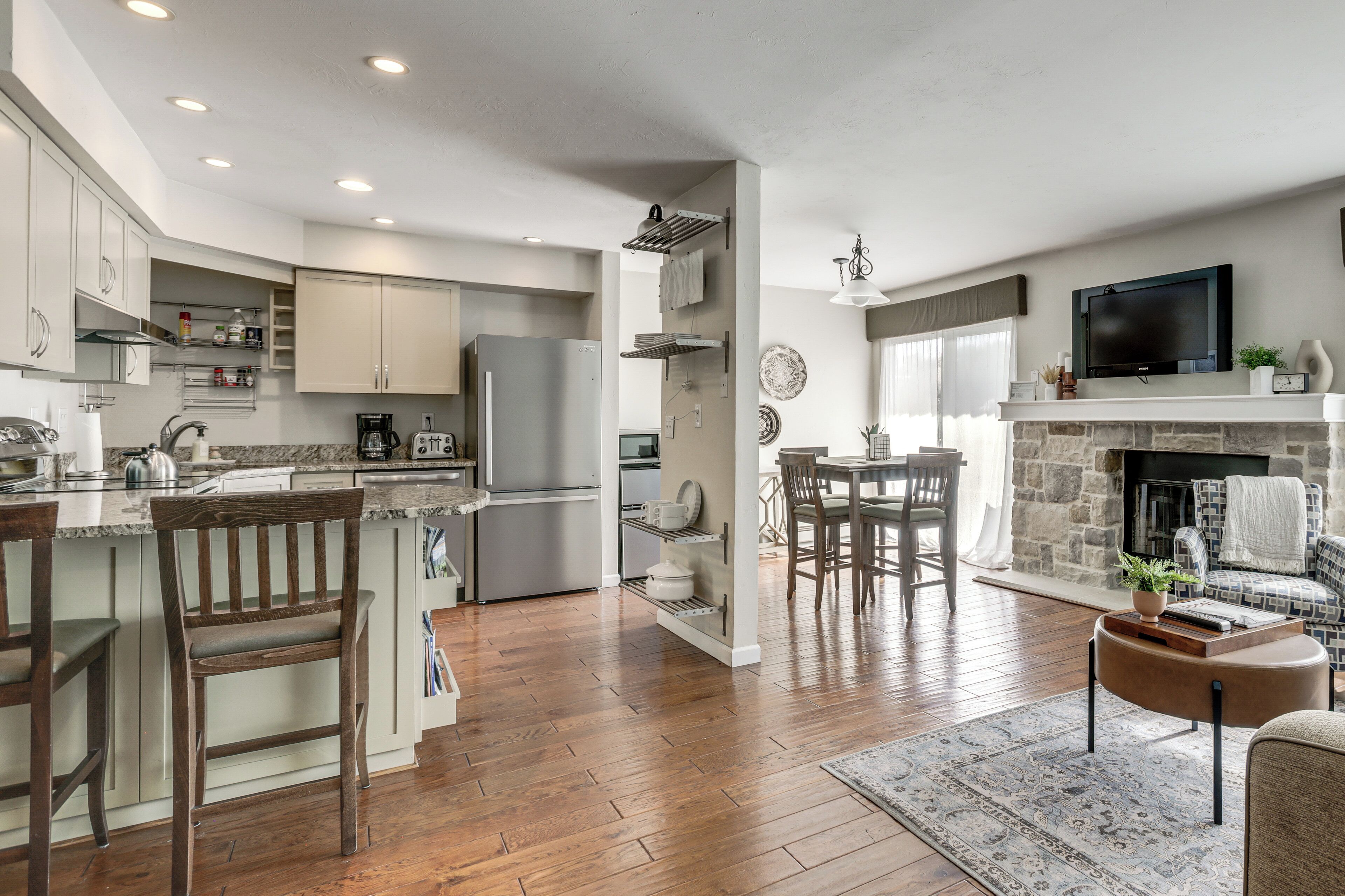 Apartment (1 Bedroom) | Interior