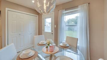 House (3 Bedrooms) | Bahagian dalam