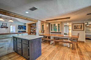 House (Multiple Bedrooms) | Interior