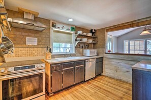 House (Multiple Bedrooms) | Interior