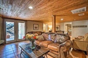 House (Multiple Bedrooms) | Interior