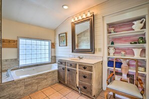 Casa (Multiple Bedrooms) | Interior