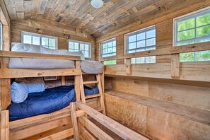 Casa (Multiple Bedrooms) | Interior