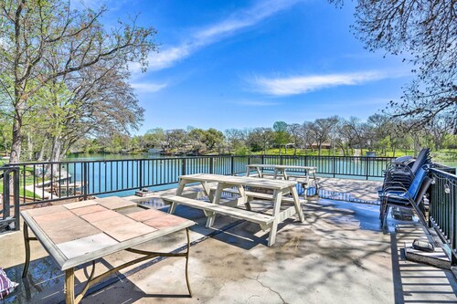 Guadalupe Riverfront Lodge w/ Boat Slip & Dock